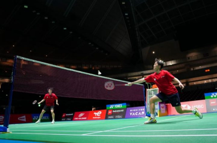 更是他们对 更是他们对